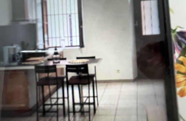 Studio à Louer - La Venise Provencale