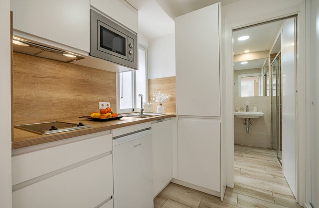 Studio Apartment "Cenes" with Air Conditioning