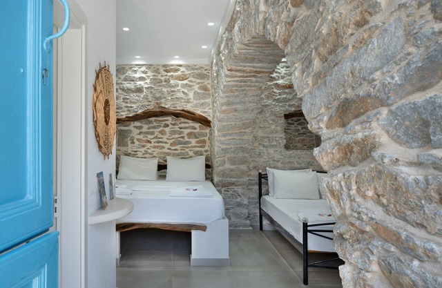 Studio Apartment 'Politimi's N6' with Mountain View, Wi-Fi and Air Conditioning