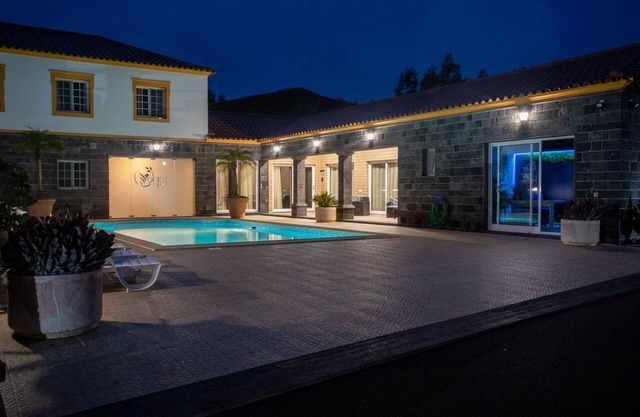 Studio Apartment 'Quinta Da Paz Estúdio 2' with Private Pool, Wi-Fi and Air Conditioning