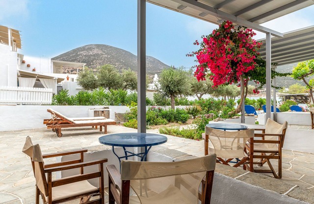 Studio Apartment 'Sifnos 4' with Sea View, Wi-Fi and Air Conditioning