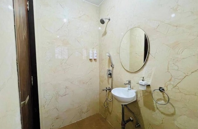 Studio Apartment - THE BNB STAY near Infiniti Mall