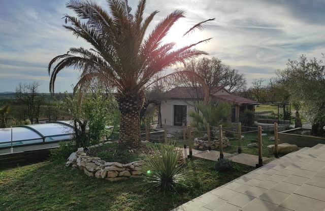 Studio Bonnard, Tout Confort