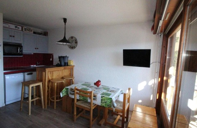Studio cabine 4 pers au pied des pistes avec parking gratuit - Auris en Oisans - FR-1-297-151