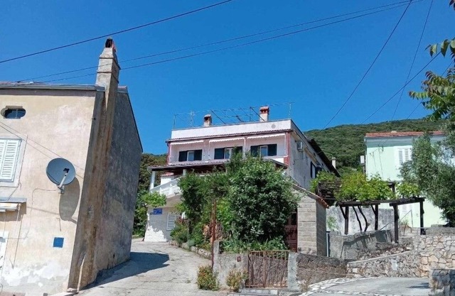 Studio flat near beach Martinšćica, Cres (AS-23980-b)