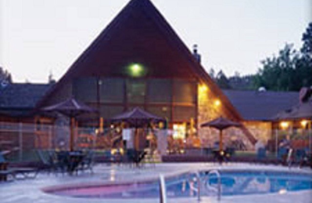 STUDIO FOR 2~(LOWERED RATES)~MOUNTAINSIDE RESORT~BASE OF TONTO CREEK~MUST SEE