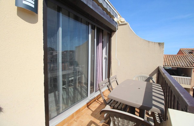 Studio for 4 people in a residence with swimming pool + parking