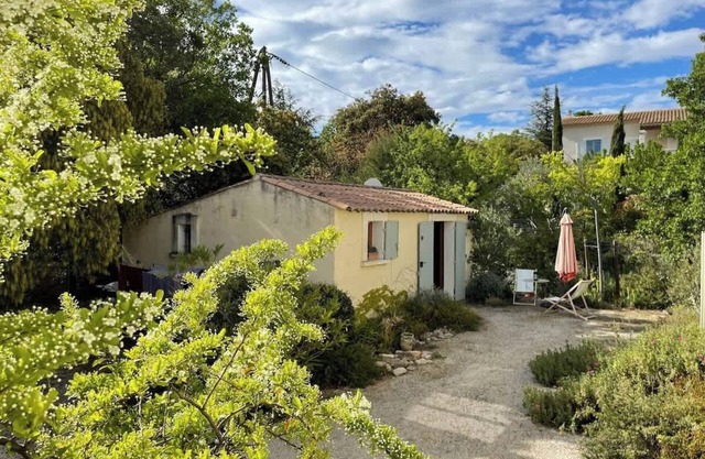 Studio Ideal for guaranteed special moments