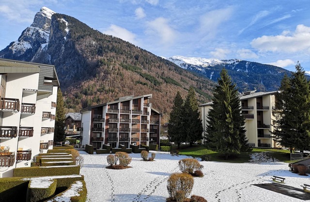 Studio in the center of the pretty village of Samoëns with balcony