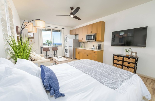 Studio- Ocean View Hideaway