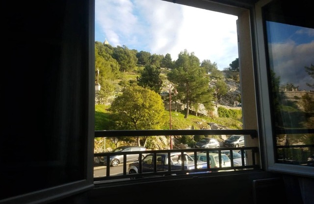 Studio + Parking Village Provençale