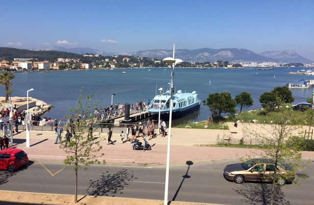 Studio sea view 200 m from beaches free parking Wifi Clim