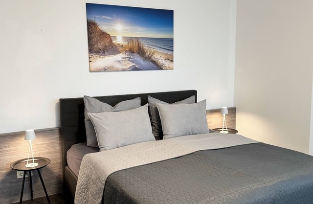 Studio-Superior-Private Bathroom-City view