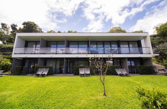 Studio superior w/kitchenett and balcony