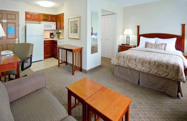 Studio w/Kitchen | Free Breakfast Buffet.Pool