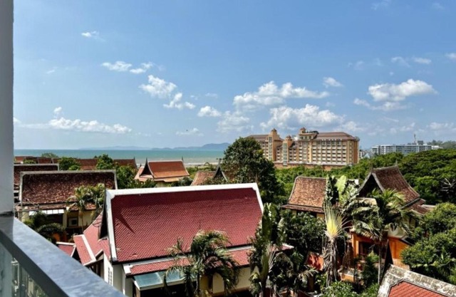 Studio with a view of the sea