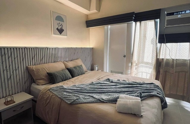 Studio with City view,few minutes to Skyranch and Peoples Park and PicnicGroove