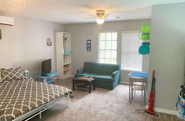 Studio with monthly discount with Kitchen, wifi Washer-dryer in a quiet location