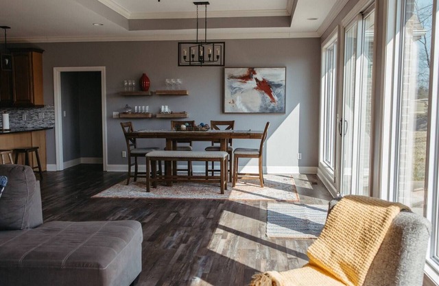 Stunner Golf Course View | Walkable to Club House