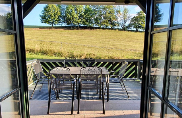 Stunning private villa for 8 people with WIFI, pool, TV and terrace