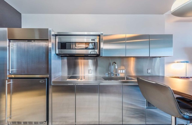 Stunning 1 Bedroom 33rd floor