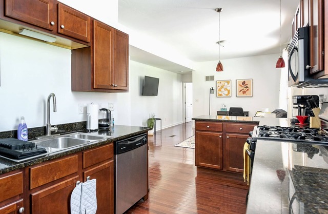 Stunning 1 Bedroom near Short North