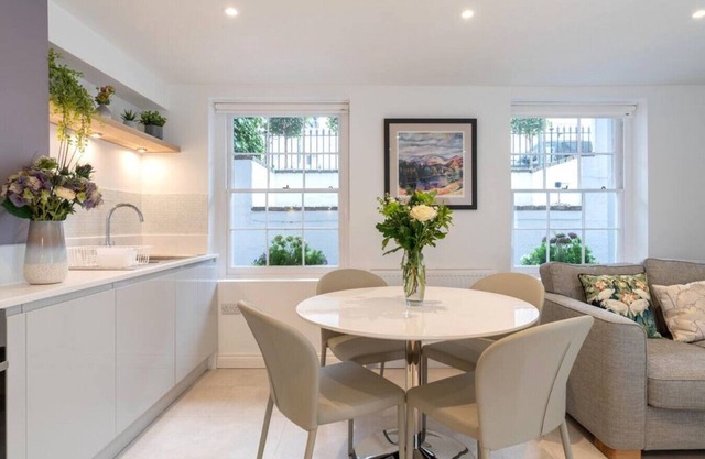 Stunning 2 Bed in the Heart of Cheltenham