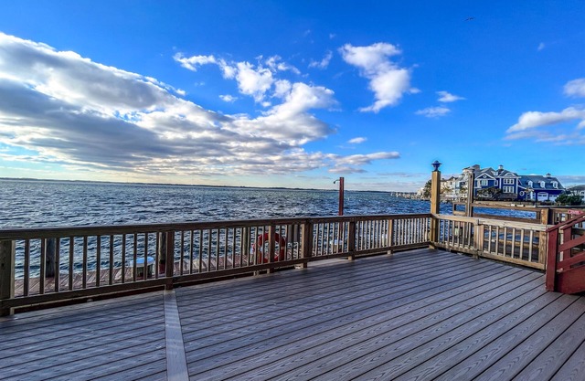 Stunning 2BR/2BA Bayfront Retreat