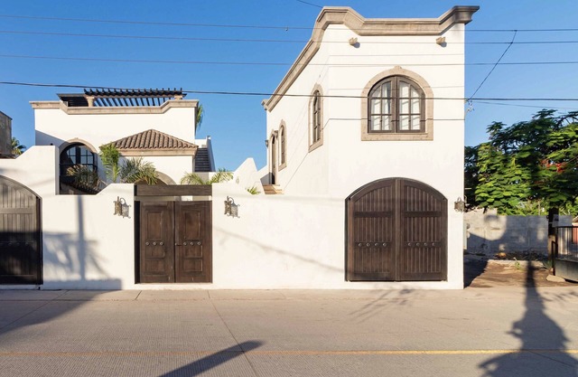 Stunning 3-bedroom home in the town of Loreto.