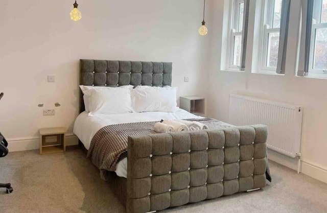 Stunning 5-Bed House in Oxford