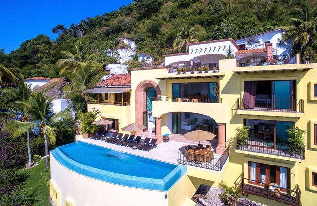 Stunning and elegant Villa with great panoramic views , full staff ,private pool