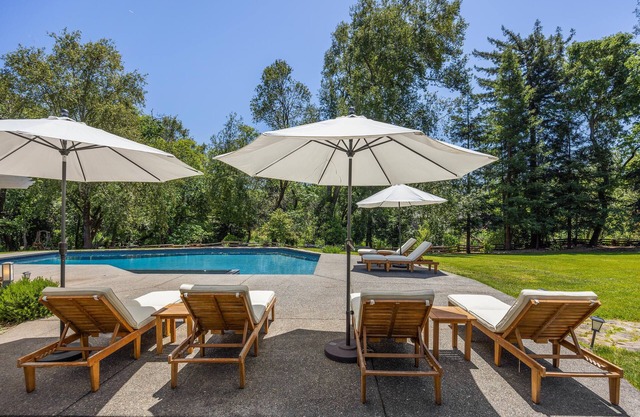 Stunning and Private Wine Country Retreat w/Pool