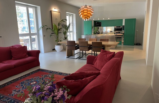 Stunning apartment overlooking Corso Garibaldi in the heart of Brera