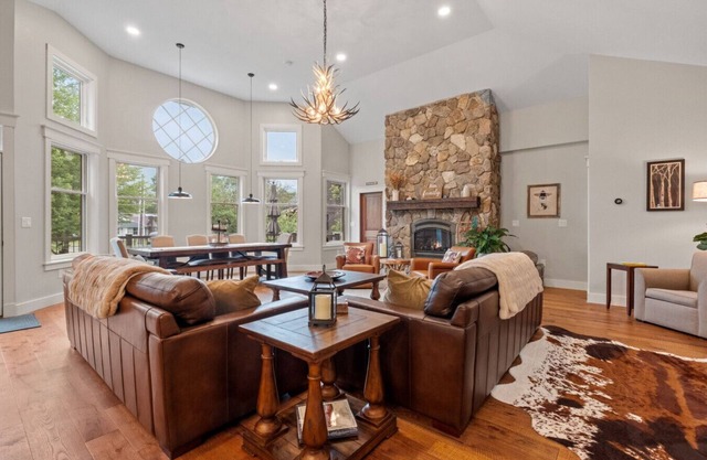 Stunning Custom Home w/Views