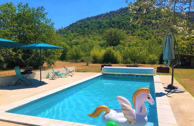 Stunning family house with swimming pool, South Ardèche