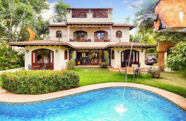 Stunning Famous Villa~Best Location~Steps to Beach & Town