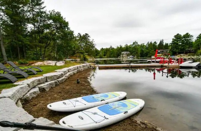 Stunning Four Season Cottage