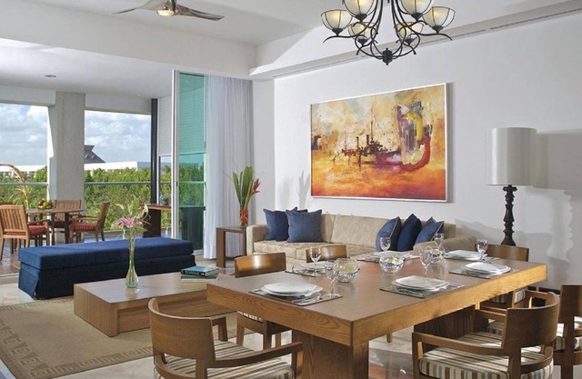 Stunning Grand Luxxe 1 BR Suite