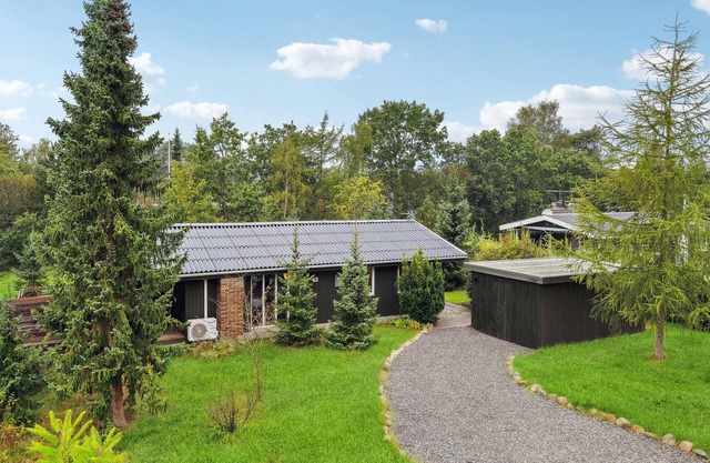 Stunning home in Fårvang with WiFi