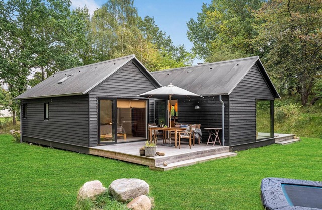 Stunning home in Fårevejle with kitchen