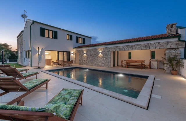 Stunning home in Krnica