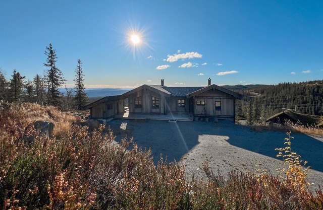 Stunning home in Noresund with sauna