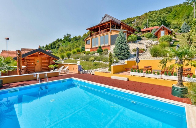 Stunning home in Novi Marof with sauna