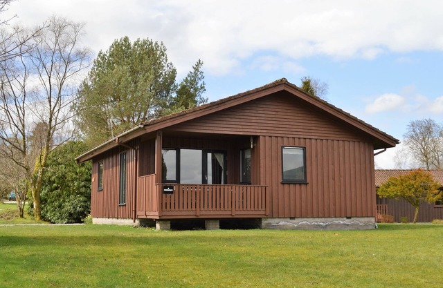 Stunning location with sea and hill views, close to resort facilities