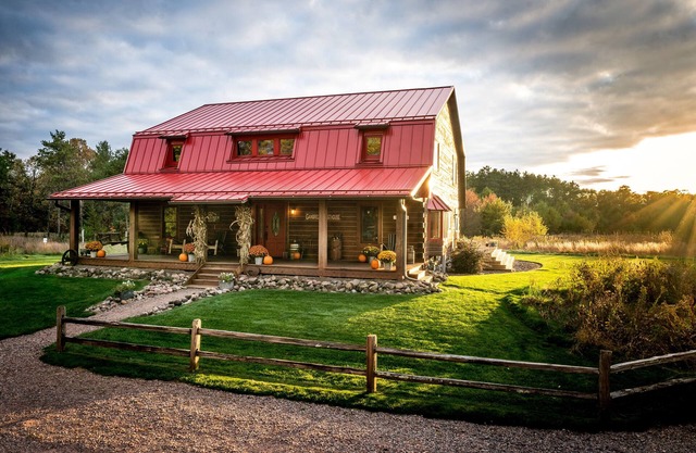 Stunning Log Cabin in native prairie woodland setting