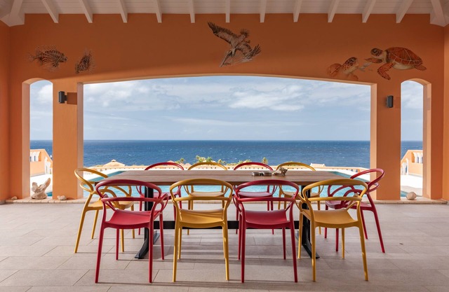 Stunning ocean view villa, renovated and refurbished 2019, private pool