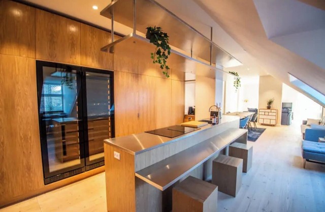 Stunning penthouse, Prime location