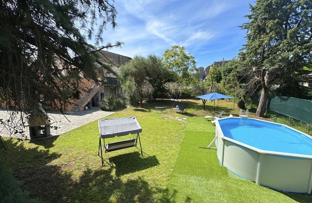 Stunning private villa for 3 people with private pool, A/C, WIFI and pets allowed, close to Pisa