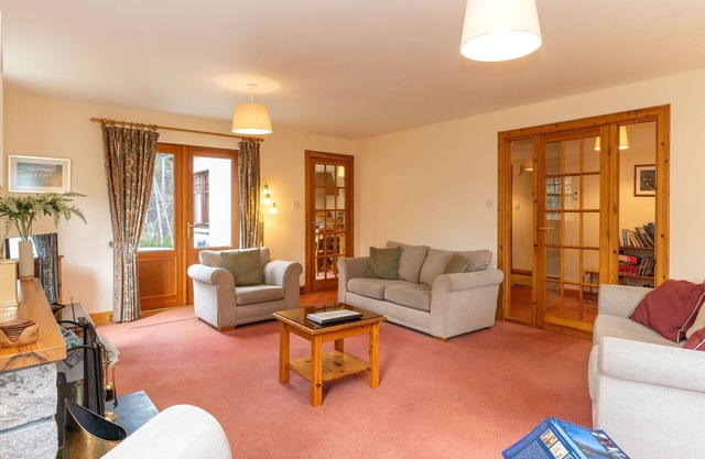 Stunning private villa for 8 people with WIFI, TV and patio