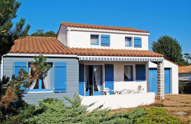 Stunning private villa for 6 guests with WIFI, TV, terrace and pets allowed
